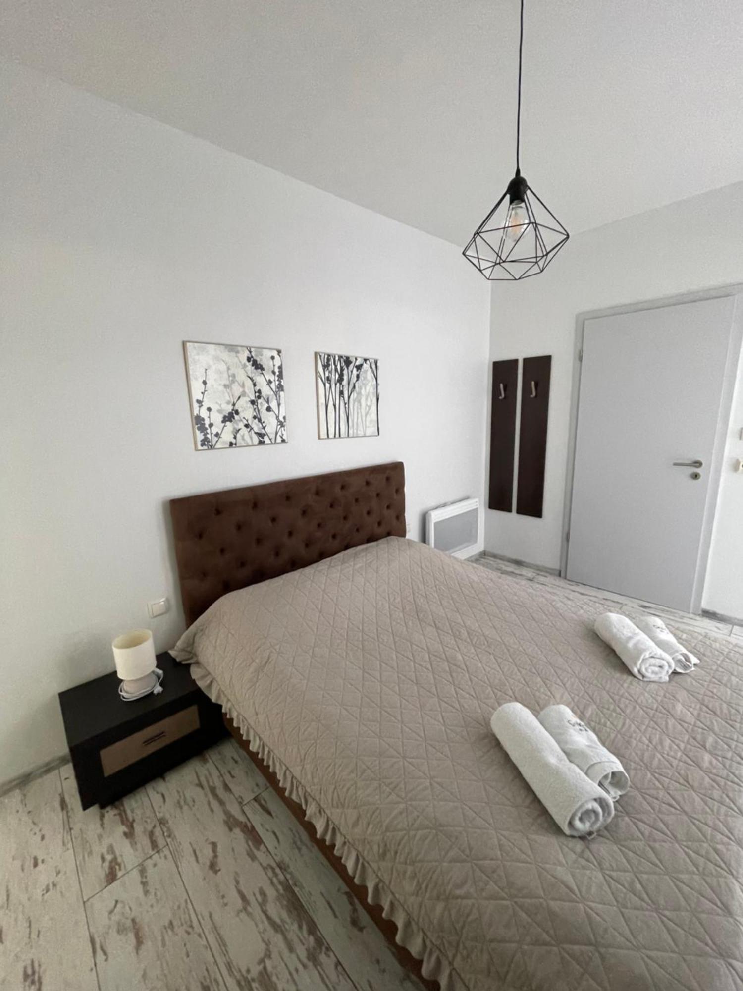 Golden Sun Apartments 梅尔诺 外观 照片